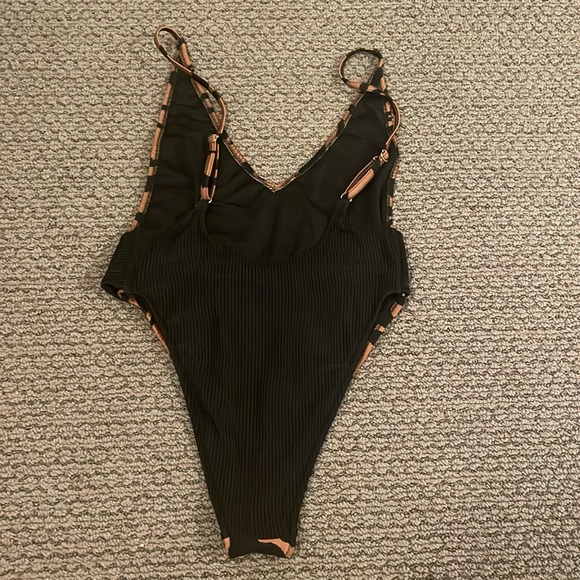 NEW WOT ASOS River Island Animal Print Swimsuit - Picture 6 of 6